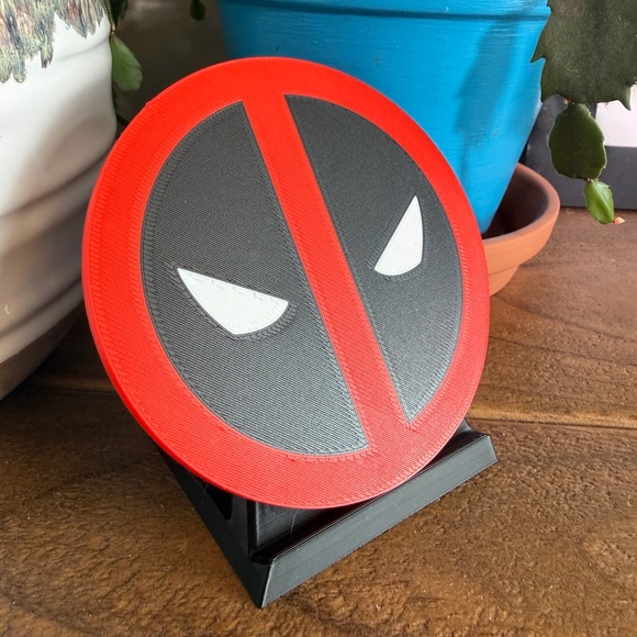 Deadpool Coaster Set of 4 with Holder | Marvel Comics Drink Coasters - Picture 4 of 10